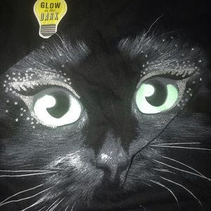 Children’s place girls glow in dark shirt